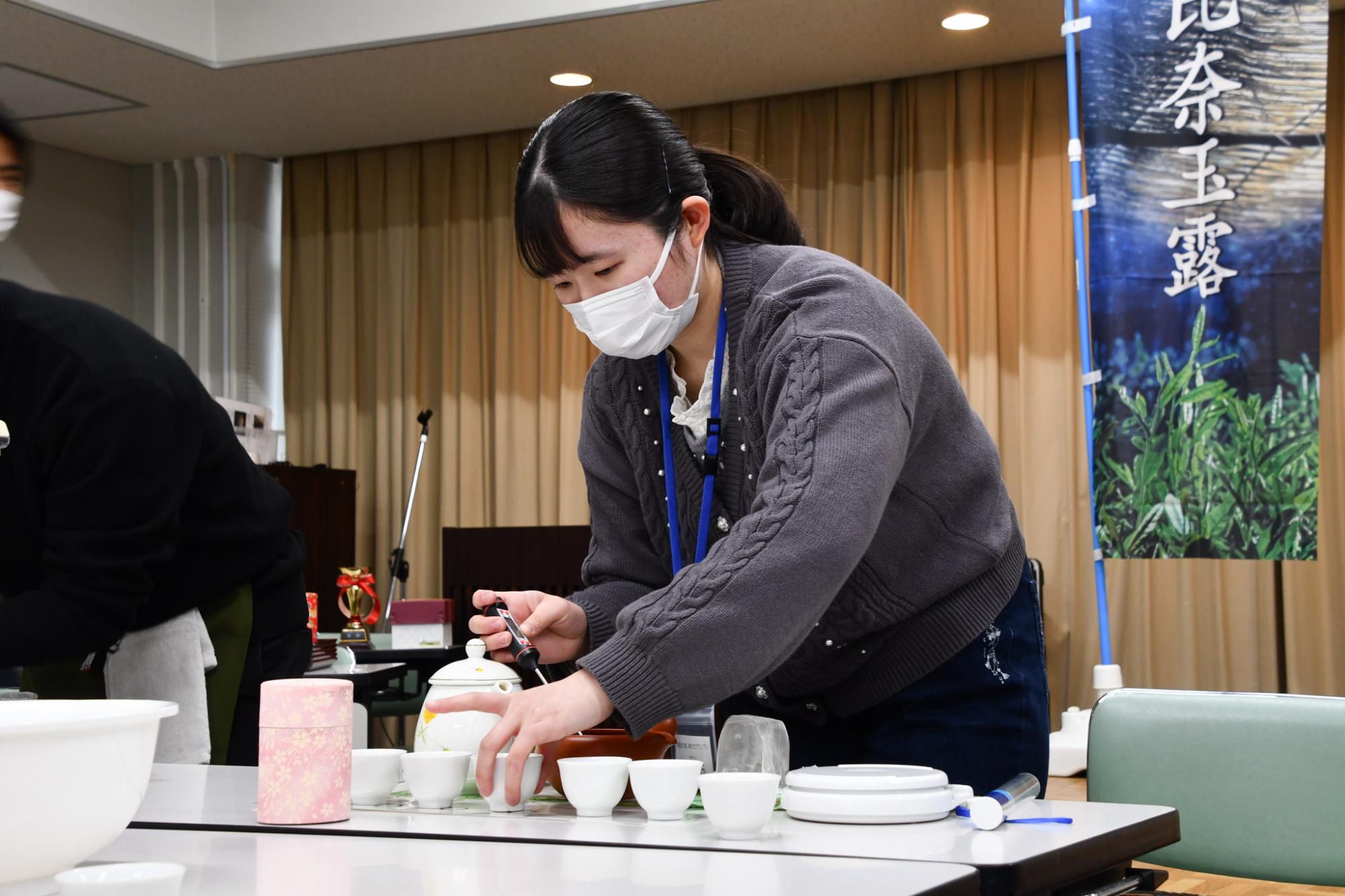 (イメージ)「朝比奈手摘み本玉露」淹れ方グランプリの参加者募集!