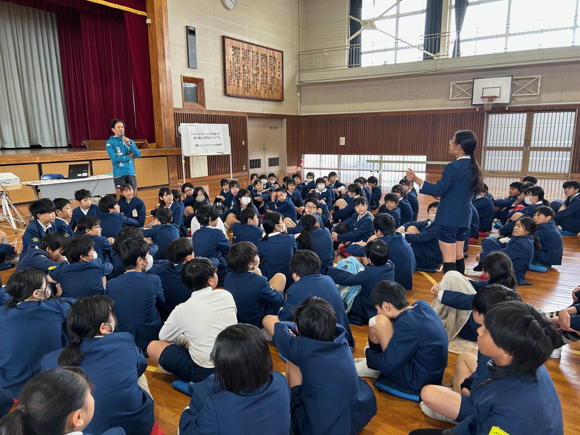 青島北小での夢授業の様子