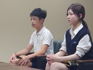 左:啓選手、右:愛苺選手
