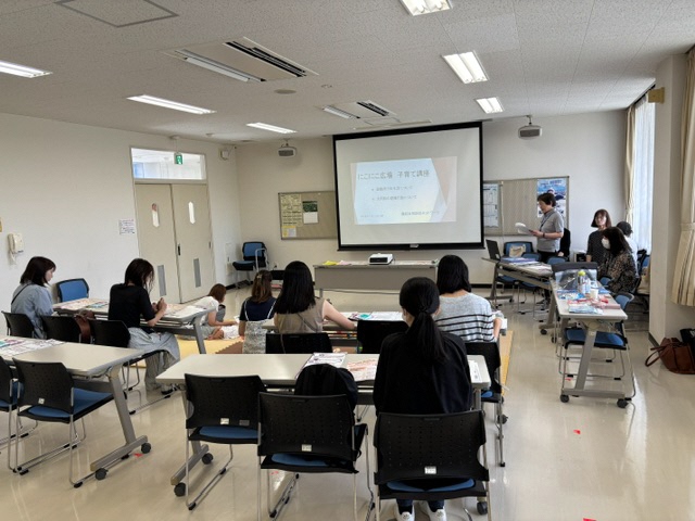 にこにこ広場子育て講座1