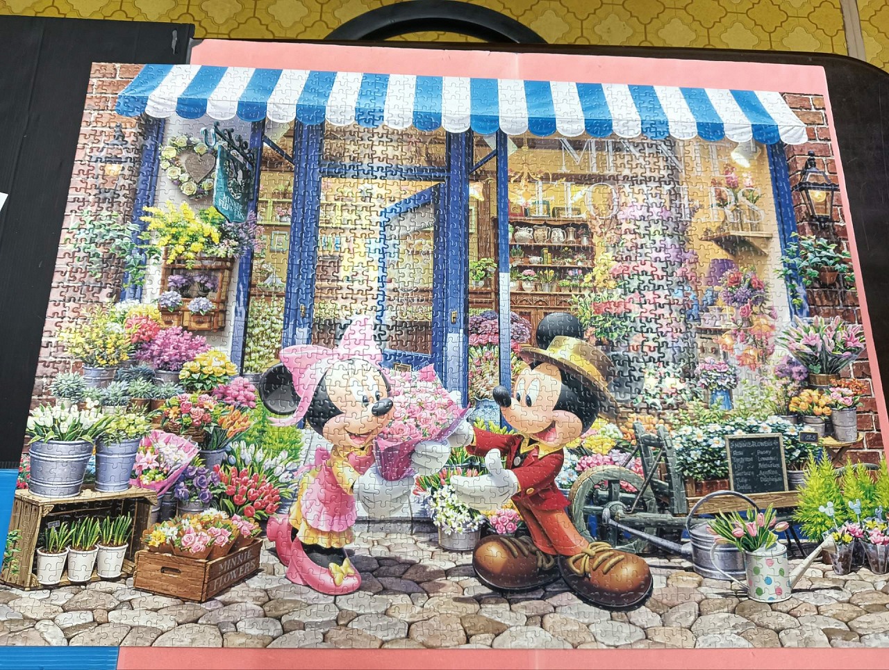 寄付して頂いたパズルが完成しました！