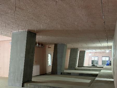 躯体工事とともに進む内装工事