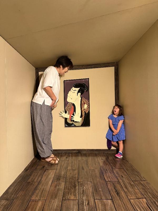 題名「わーばぁば大きい！」