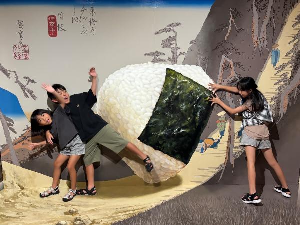 題名「わぁ！にげろ〜！」