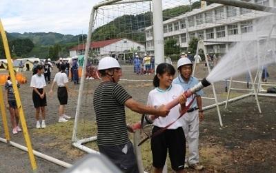 協定締結式の様子