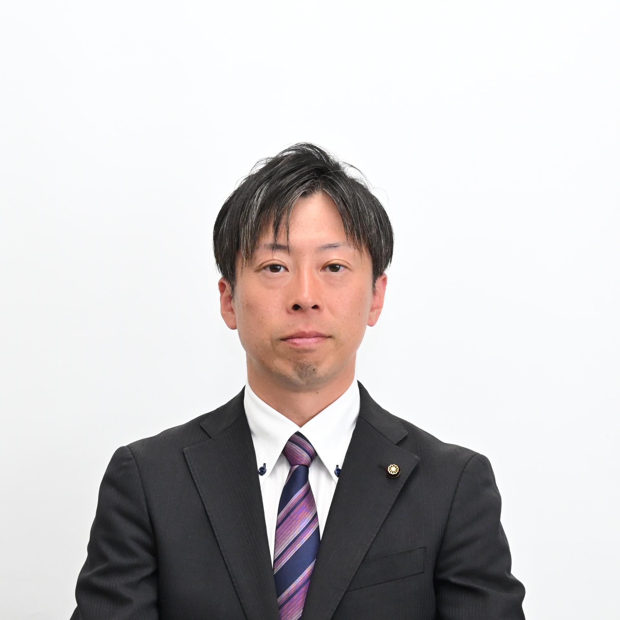 山川智己議員の画像