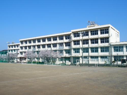 （写真）高洲中学校