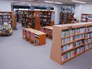 岡部図書館