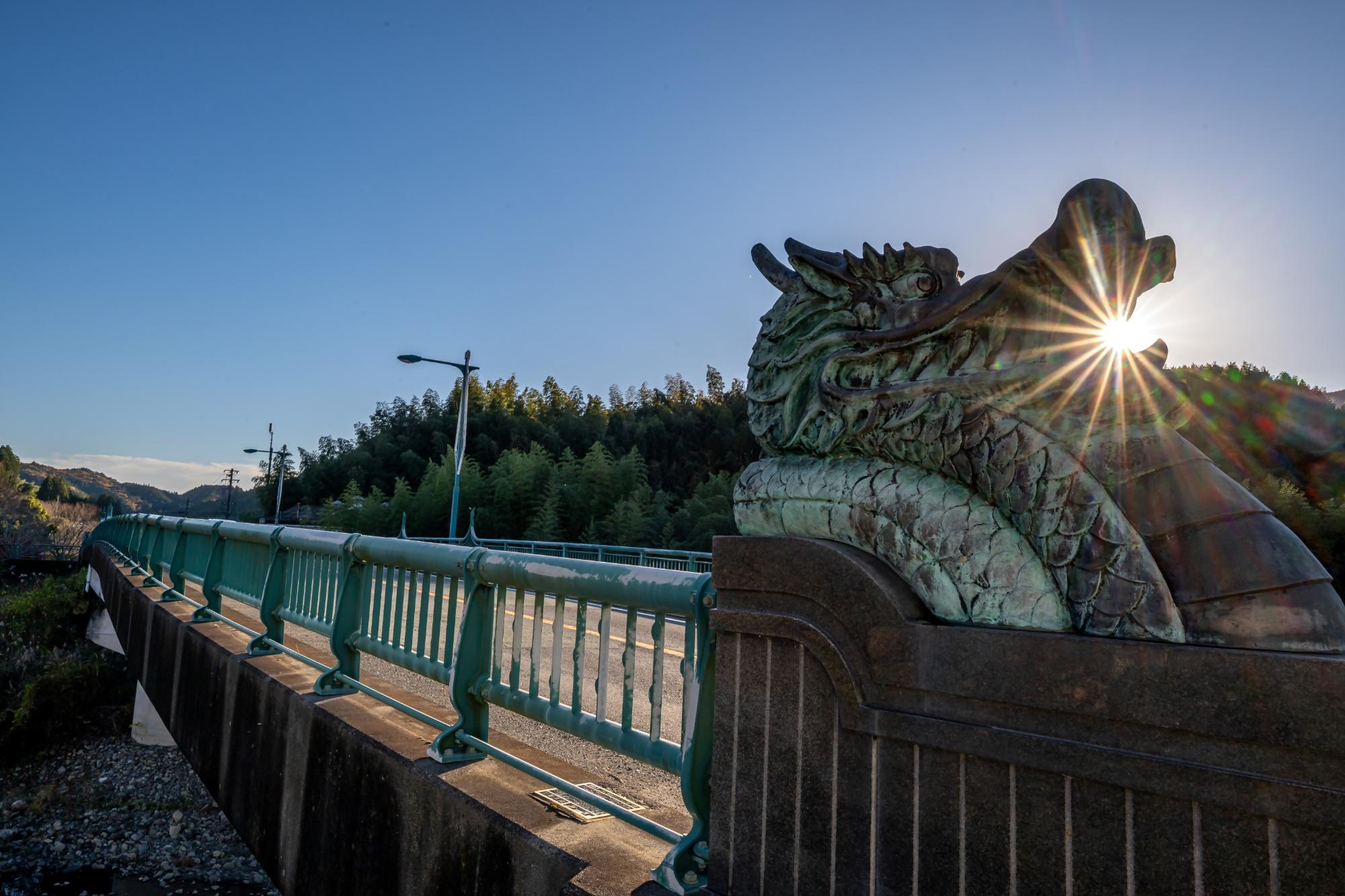 優秀賞 「咆哮」