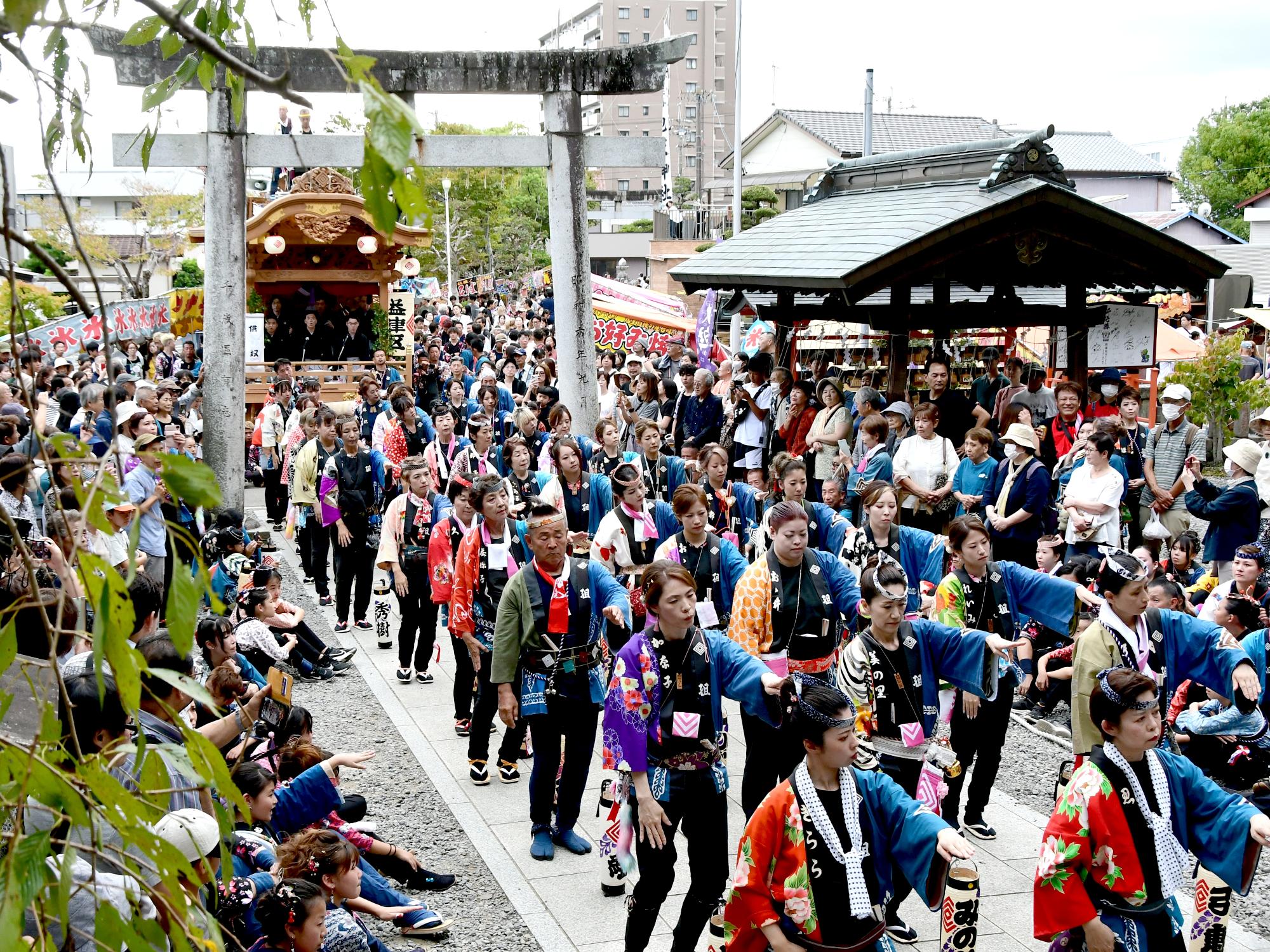 入賞 「奉納踊り」